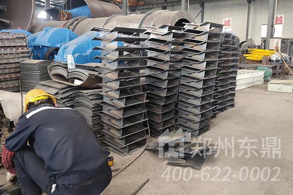內(nèi)蒙古東勝煤泥烘干機(jī)設(shè)備制造車(chē)間